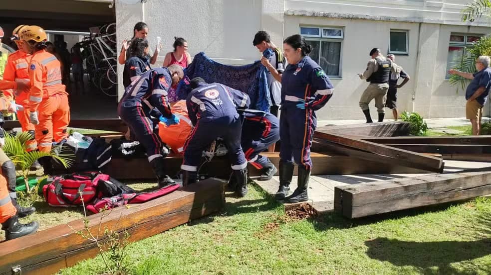 Criança morre após estrutura de playground desabar em condomínio de Vespasiano