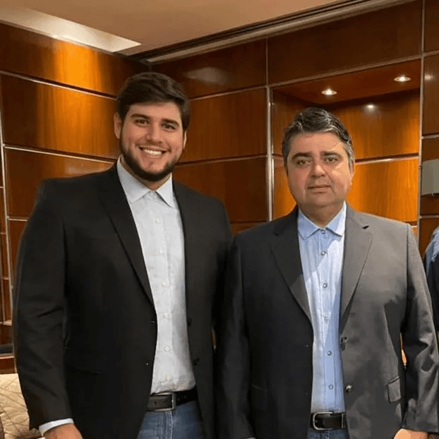 Petrolândia em Transformação: Fabiano Entrega Obras Sonhadas e Reafirma Compromisso com a Educação e a Dignidade do Povo