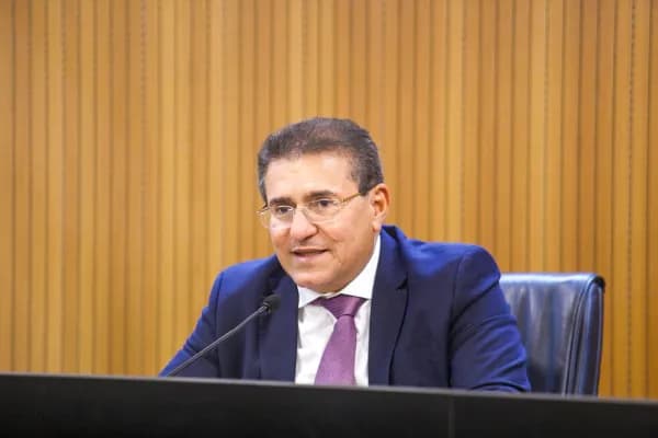 LEI PIONEIRA: Proposta de Luciano Duque Garante Responsabilização de Comerciantes Contra Adulteração de Bebidas em Pernambuco