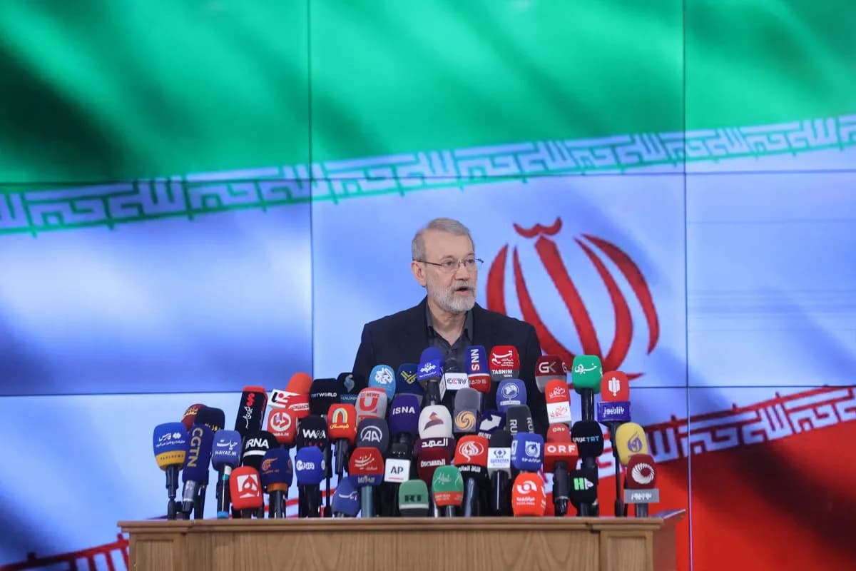 Quem era Ali Larijani, autoridade iraniana que Israel afirma ter eliminado em ataque