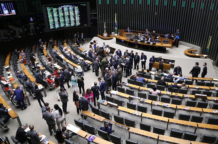 Câmara aprova PEC da Segurança Pública e proposta segue para análise do Senado