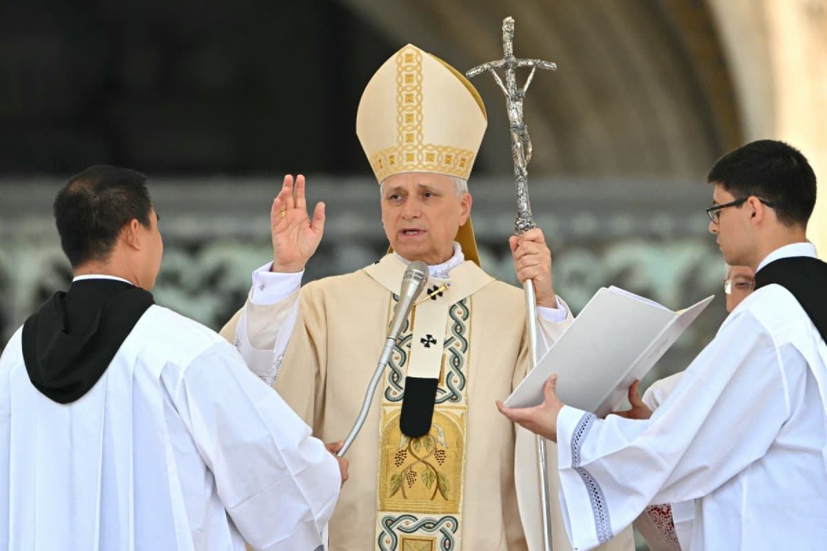 Em missa inaugural, papa Leão 14 destaca o amor e a caridade: "Amar como fez Jesus"