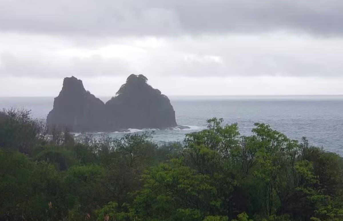 Apac emite alerta de chuvas moderadas a fortes para o arquipélago de Fernando de Noronha