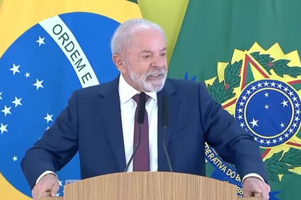 Lula discursa na Cúpula do Mercosul e defende acordo com União Europeia em até um mês