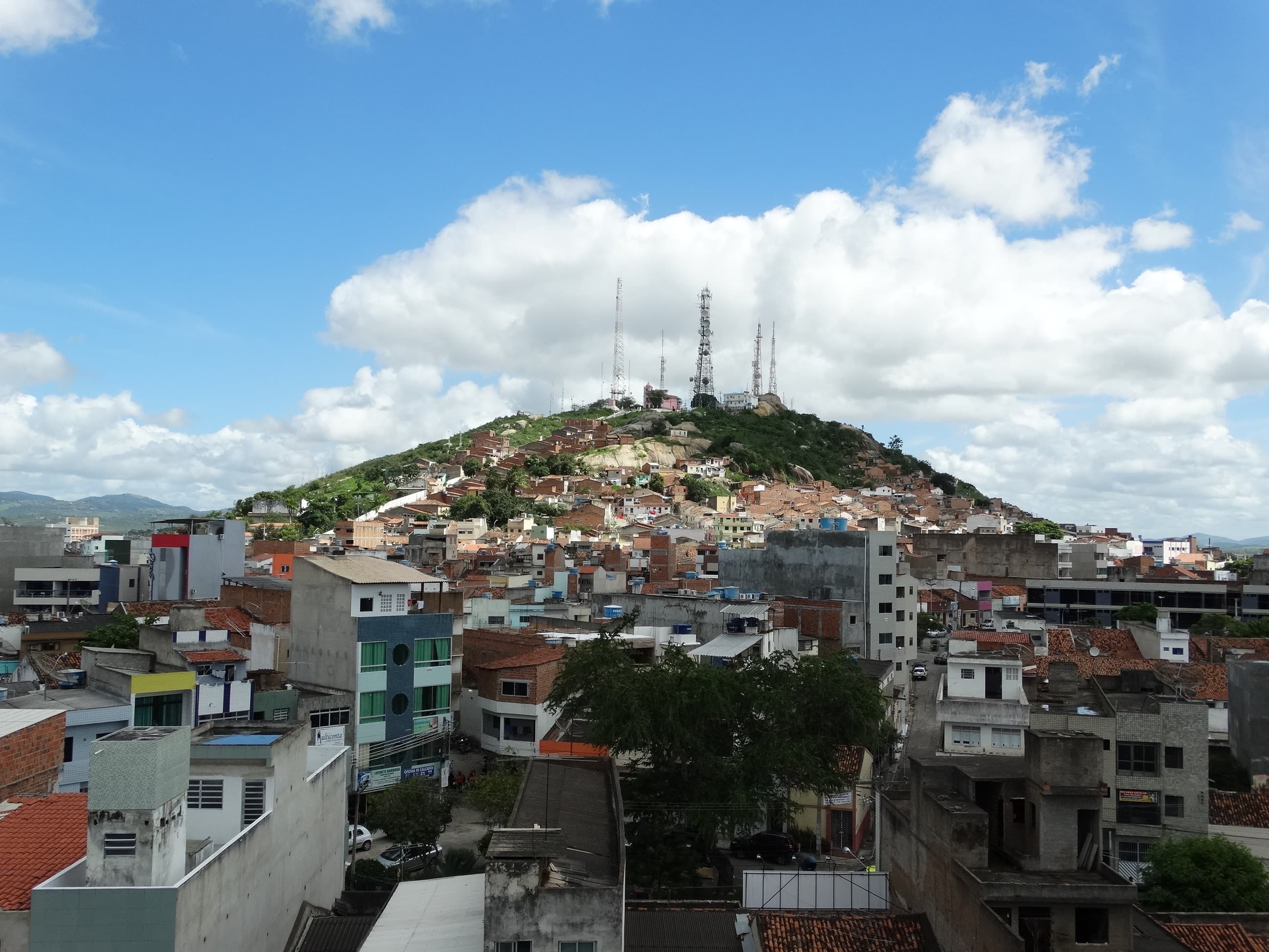 Tremor de terra é registrado em Caruaru e mobiliza monitoramento sísmico no Agreste