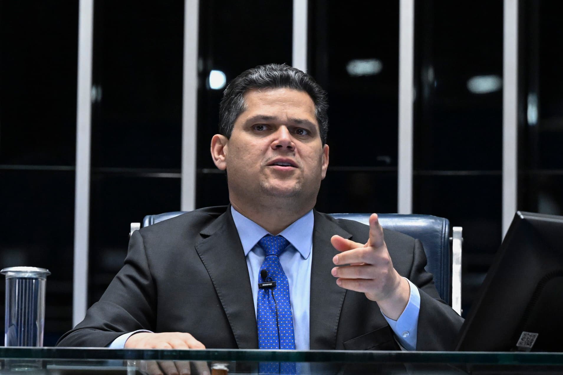 Alcolumbre delimita pauta do Congresso e sinaliza resistência à criação da CPI do Master