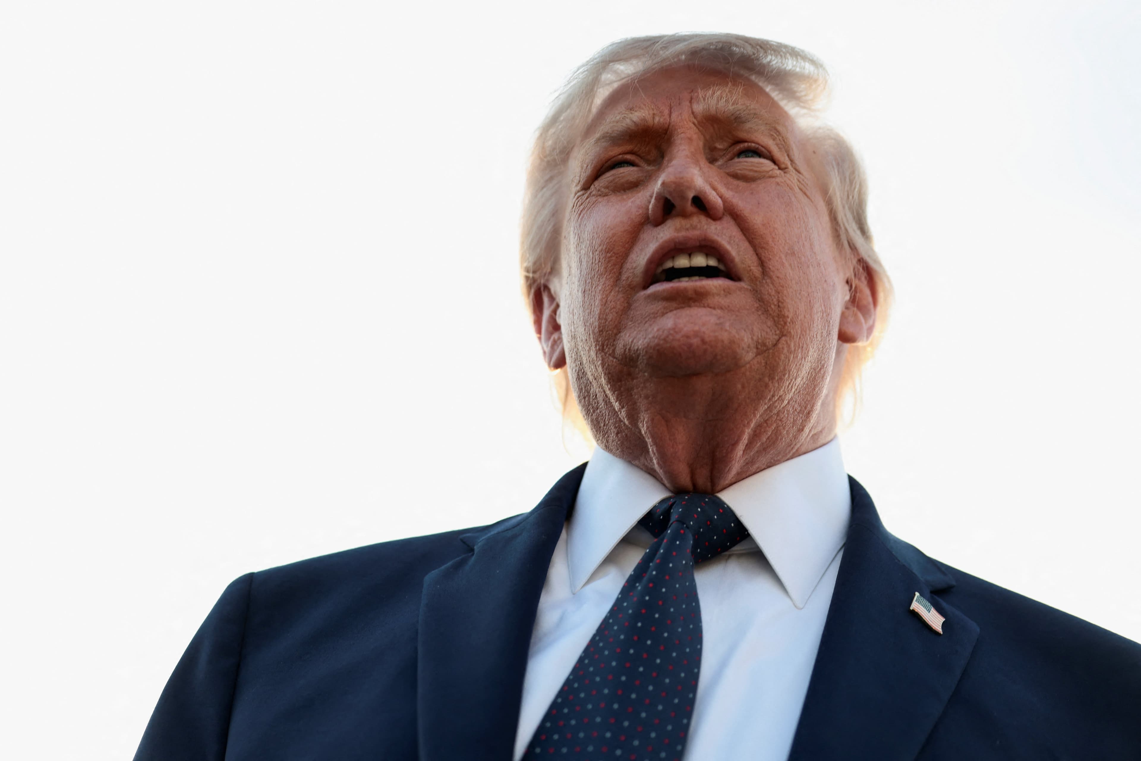 Donald Trump classifica presidente Lula como figura 'volátil' em entrevista