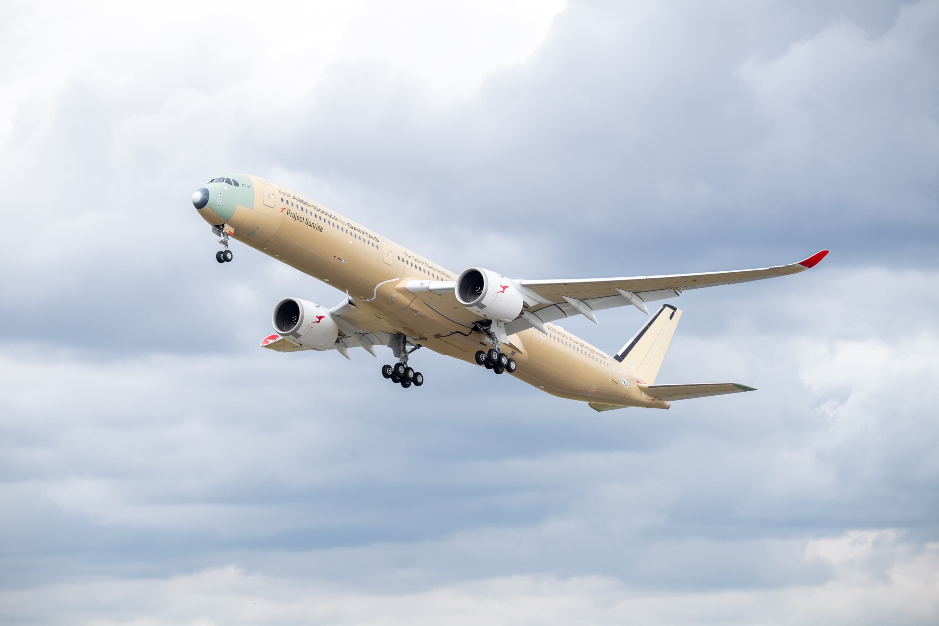 Conheça o A350-1000ULR: O avião que realizará o voo comercial mais longo da história