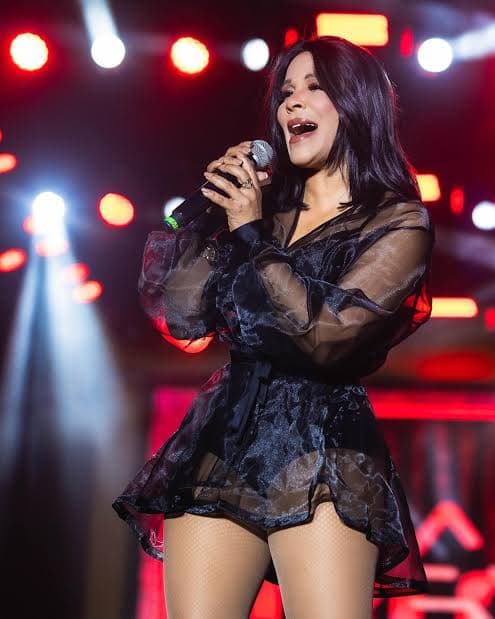Silvânia Aquino anuncia saída da Banda Calcinha Preta após anos de história e gratidão