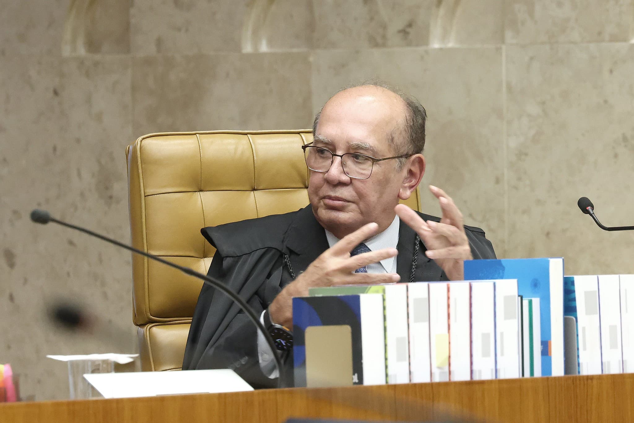 Tensão entre Poderes: Gilmar Mendes rechaça relatório de CPI que propõe indiciamento de ministros do STF
