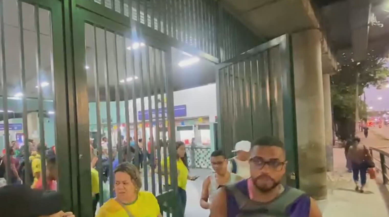 Crise no transporte: Linha Sul do Metrô do Recife suspende operações por falta de trens