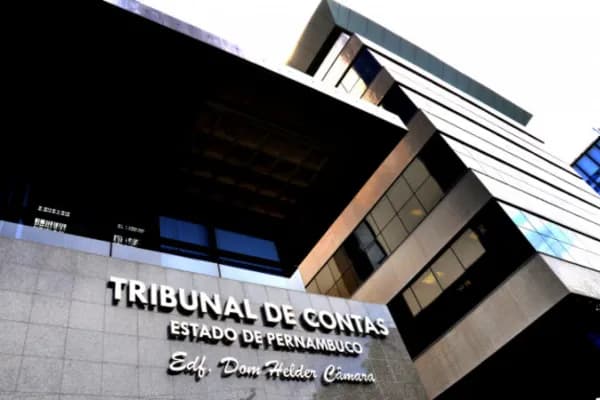 TCE nega medidas cautelares e Governo segue com concessão parcial da Compesa