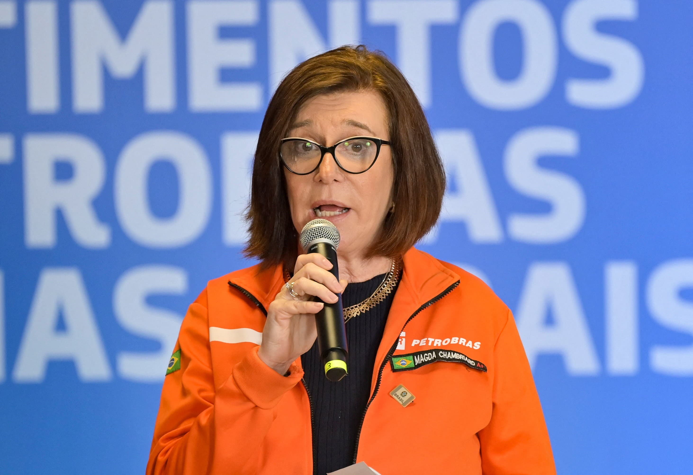 Petrobras avalia novo reajuste no preço da gasolina para distribuidoras