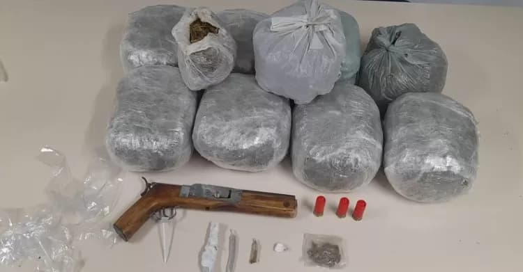 Procurado Pela Justiça é Preso em Festa em Arcoverde; Polícia Apreende Quase 9kg de Maconha, Armas e Prende Mais Três