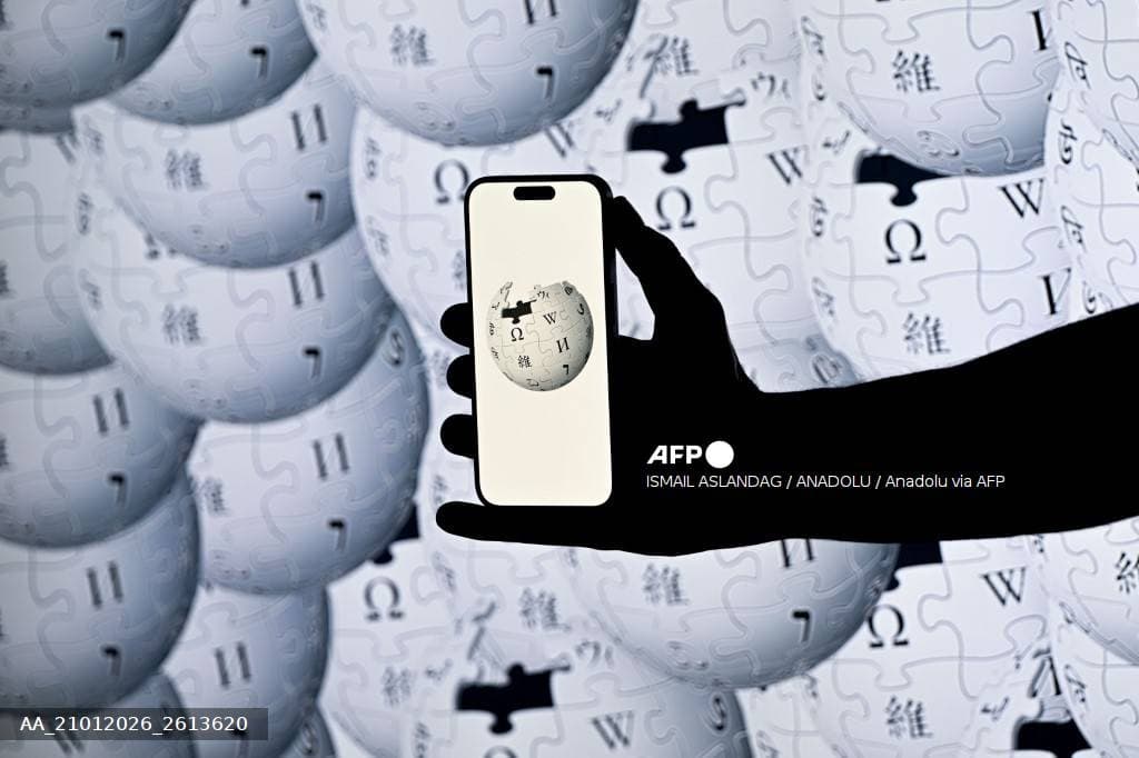 Wikipédia veta edições diretas por IA devido a riscos de 'alucinações' e desinformação