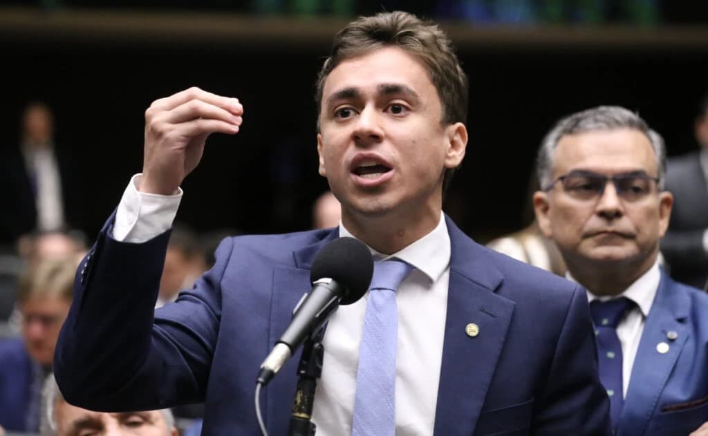 Nikolas Ferreira reage à cassação de Carla Zambelli e critica decisão de Moraes
