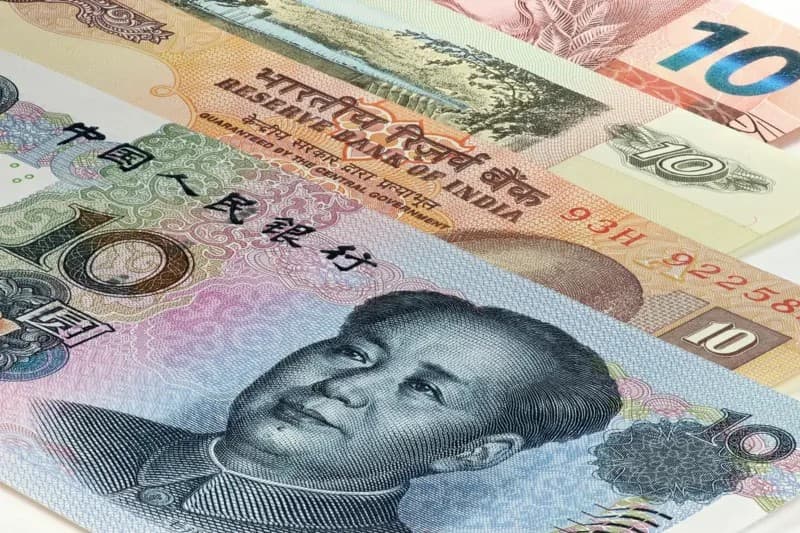 Impactos globais da guerra no Irã: como a flutuação cambial afeta a economia mundial