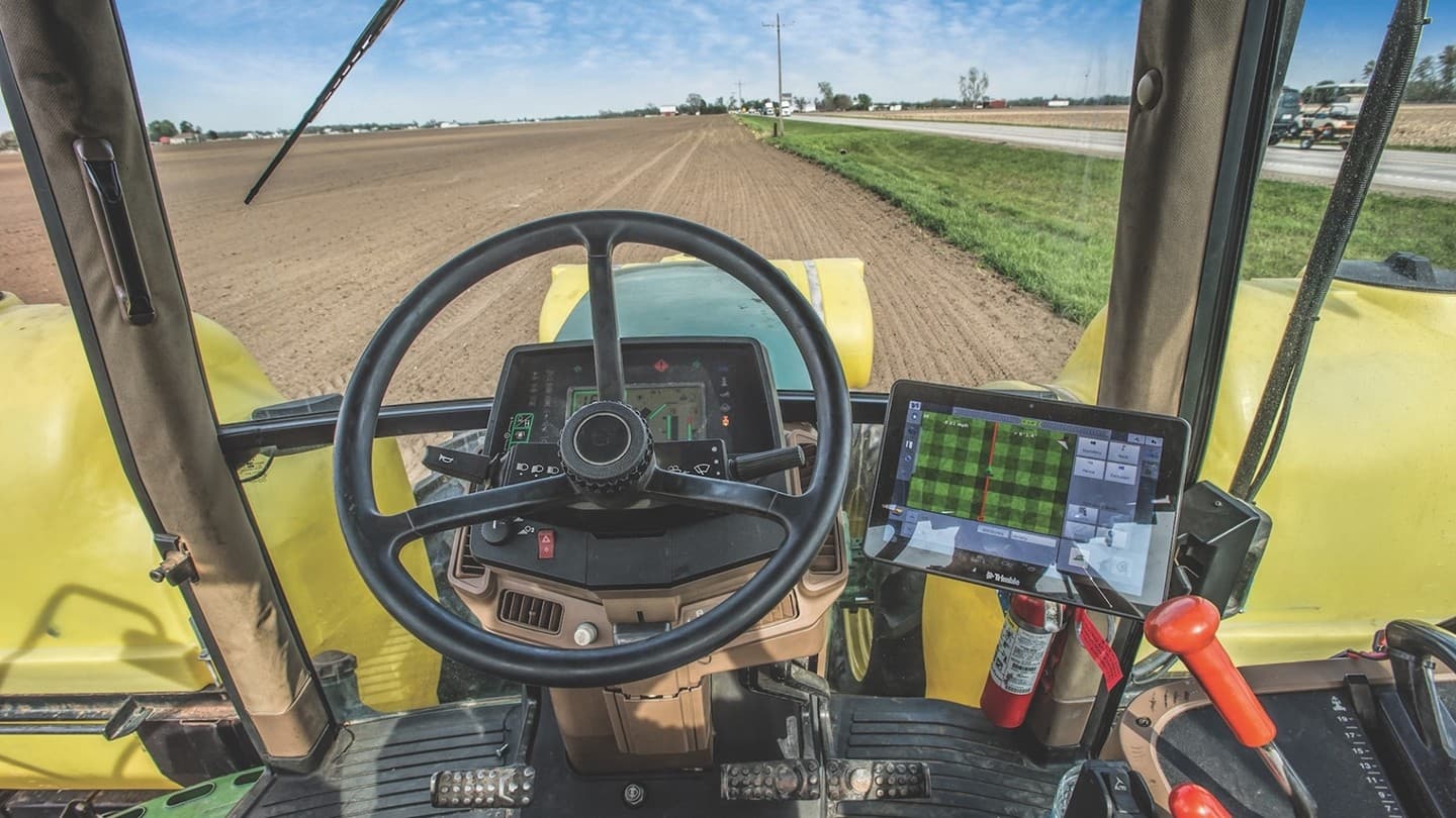 Agrishow 2026: Tecnologia de ponta transforma tratores em 'videogames' e revoluciona o campo