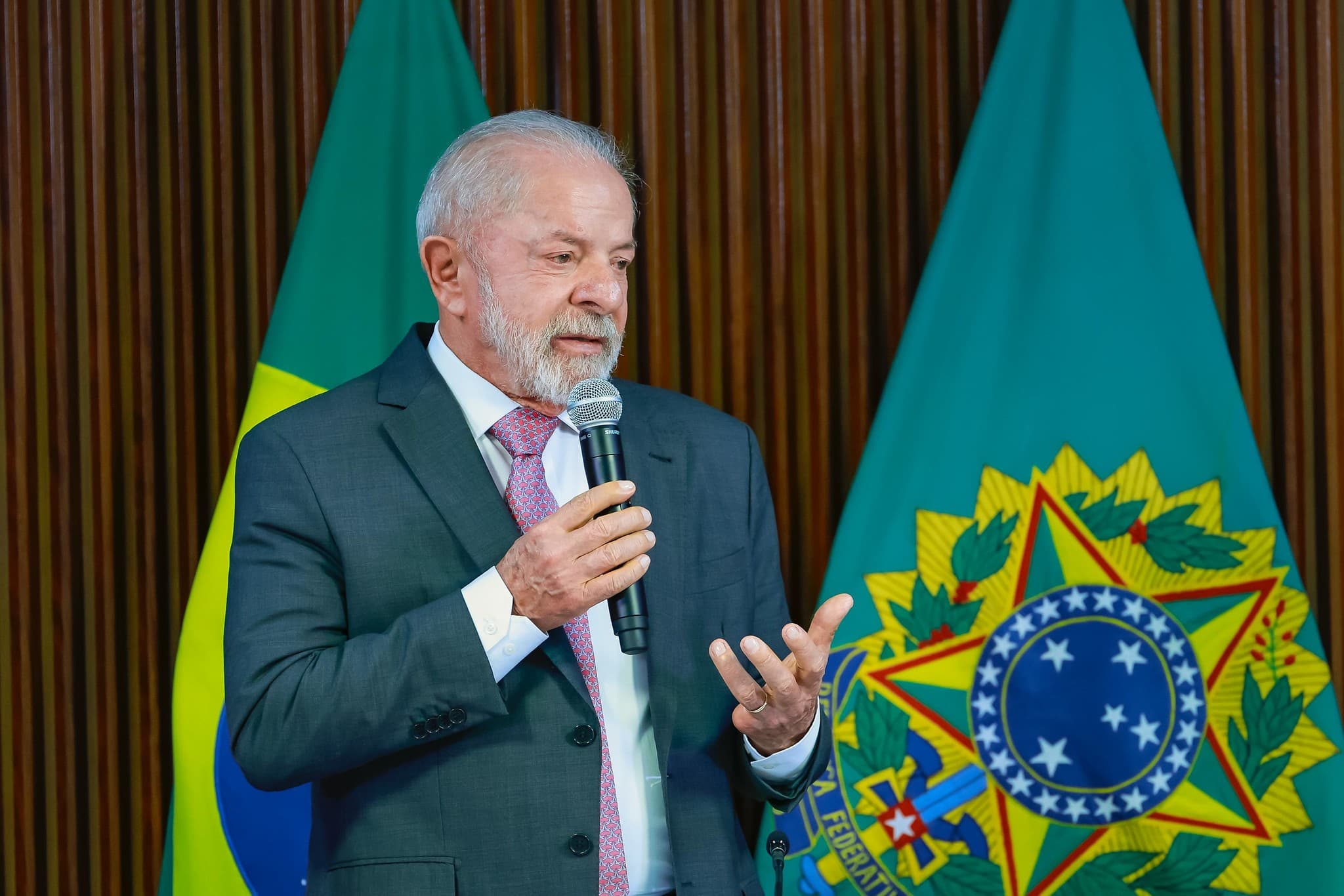Lula determina apoio federal a Pernambuco após fortes chuvas na Região Metropolitana do Recife