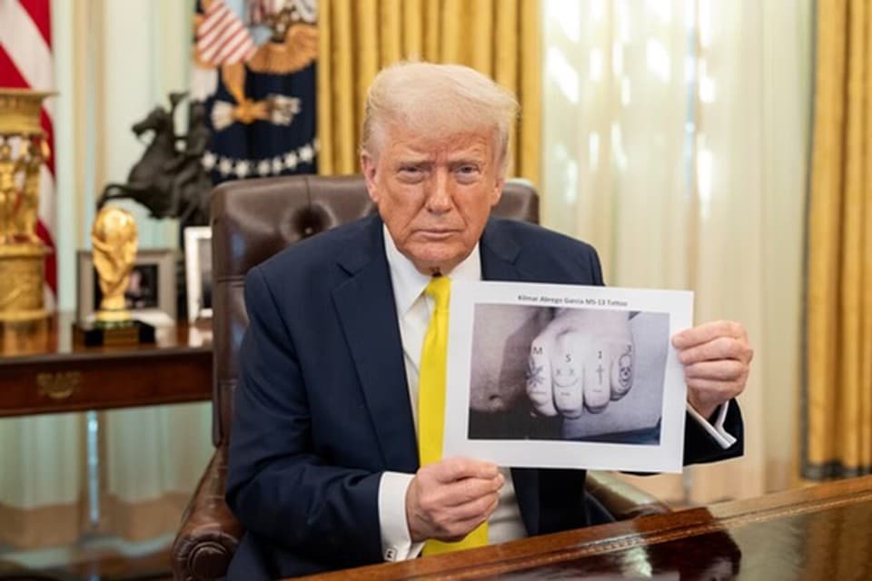Trump ataca juízes e deseja feliz Páscoa a "lunáticos da esquerda"