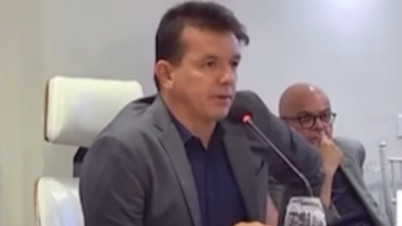 Vereador João Taxista ganha apoio popular após votar contra adiamento de processo na Câmara de Arcoverde