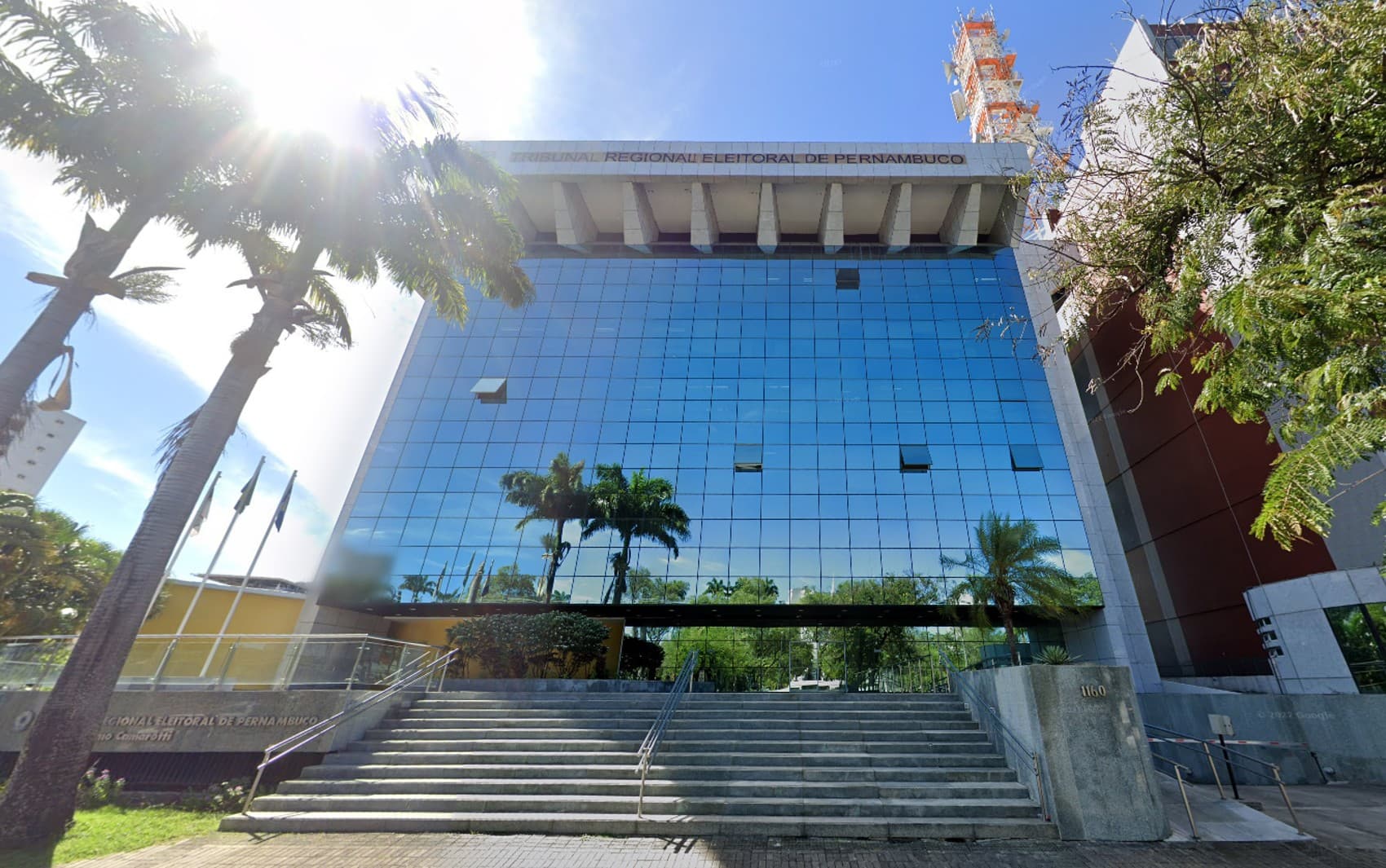 TRE-PE determina remoção de vídeo contra o senador Humberto Costa por desinformação