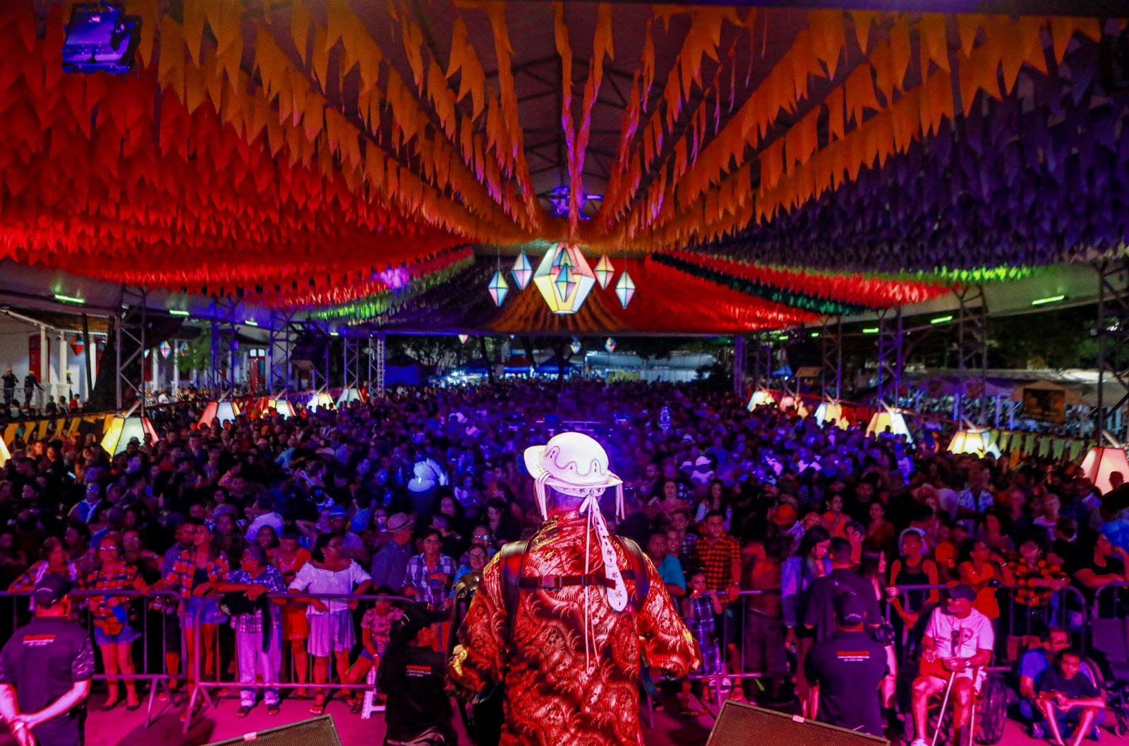 Confira o que abre e fecha no Grande Recife durante o feriado de São João