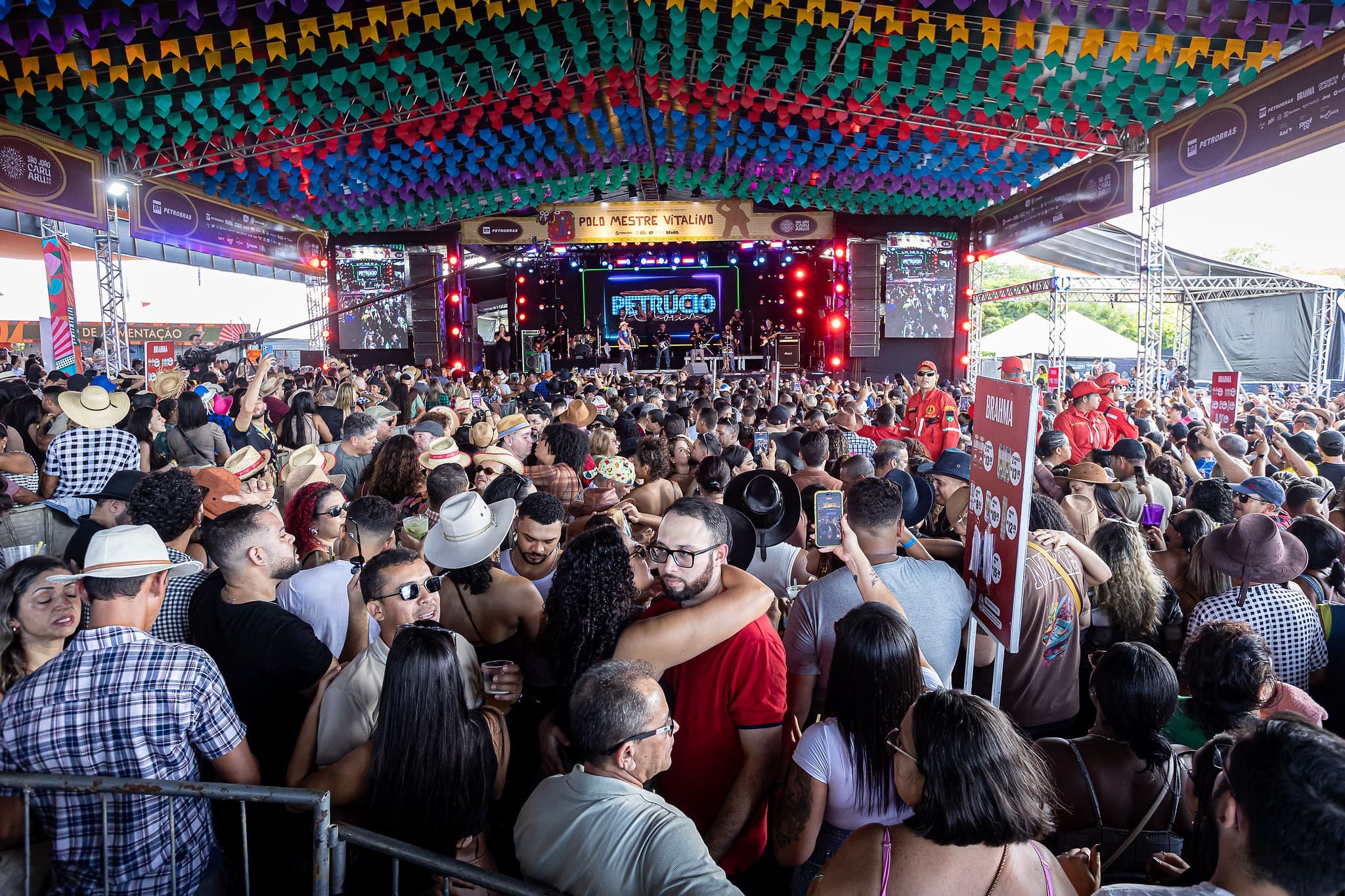 Alto do Moura encerra programação do São João de Caruaru 2026 com celebração da cultura regional