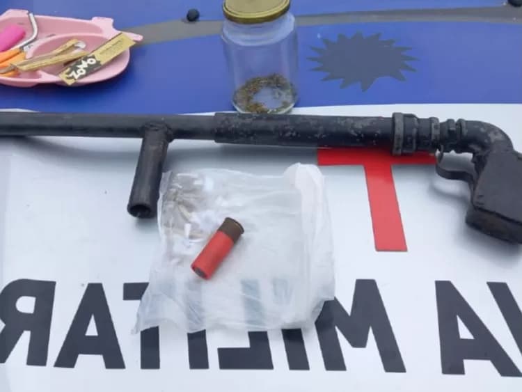 Homem é preso com drogas e arma artesanal em operação da PM em Garanhuns