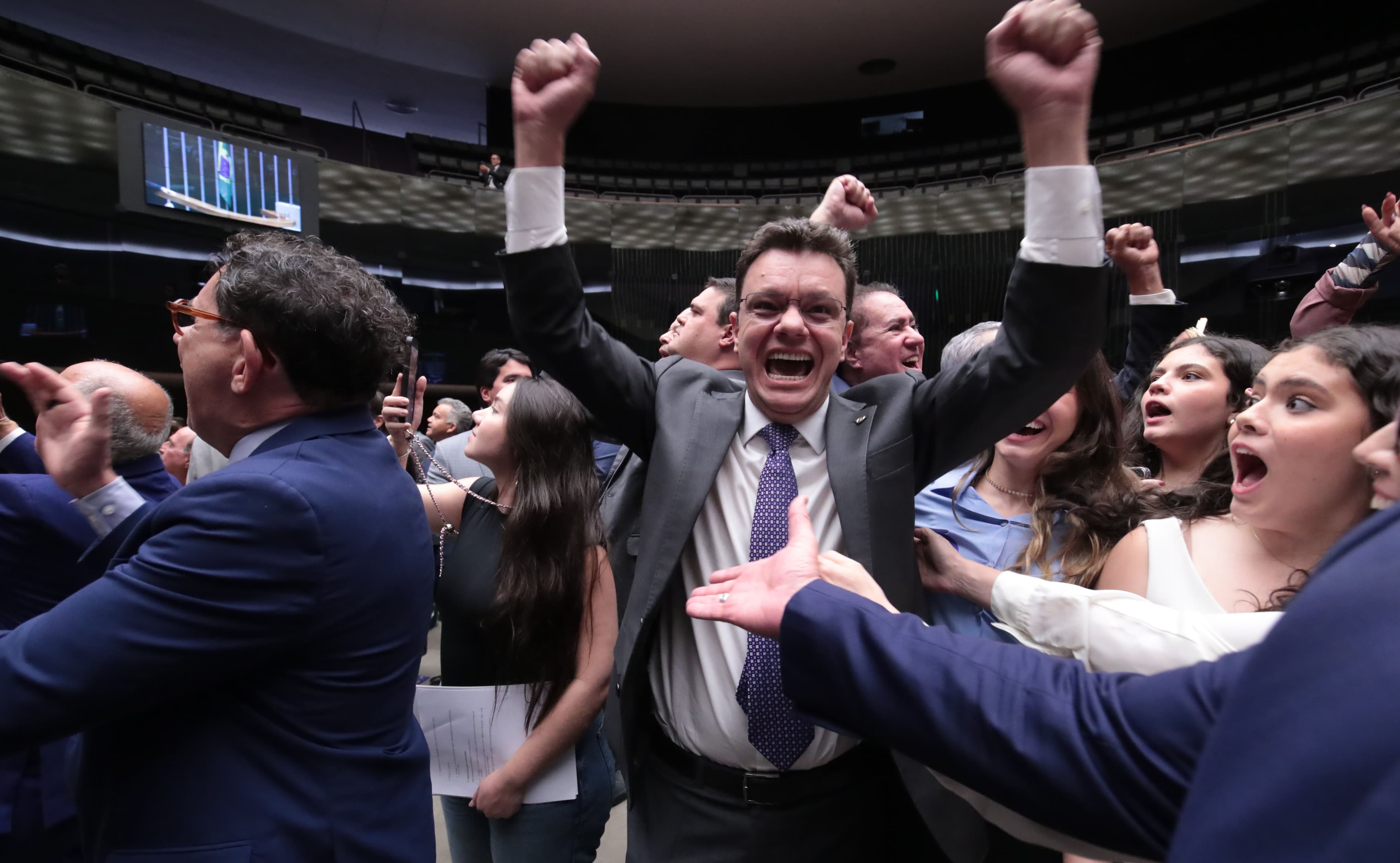 Senado aprova indicação de Odair Cunha para ministro do Tribunal de Contas da União