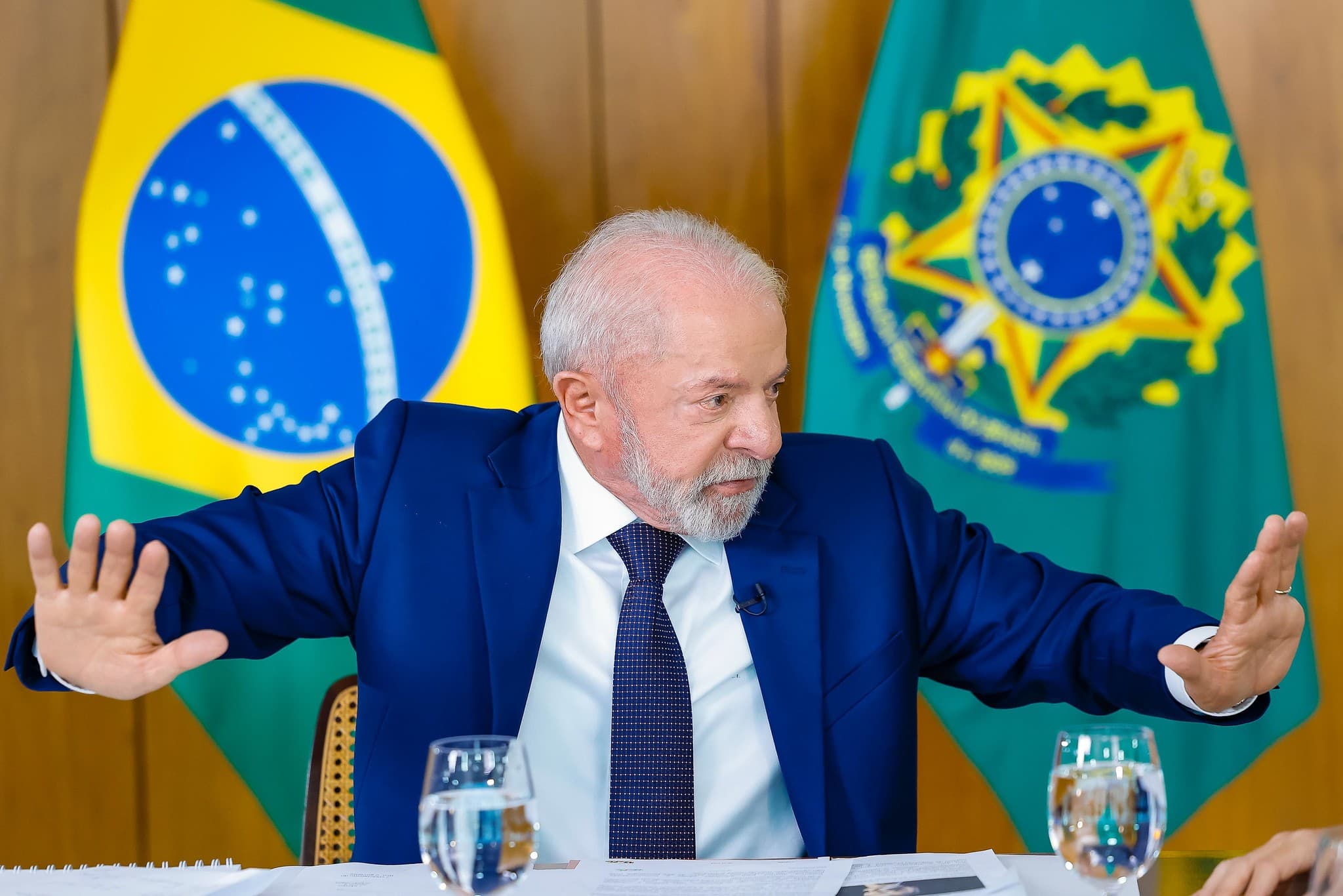 Lula Critica Juros e Anuncia Medidas para Habitação Popular