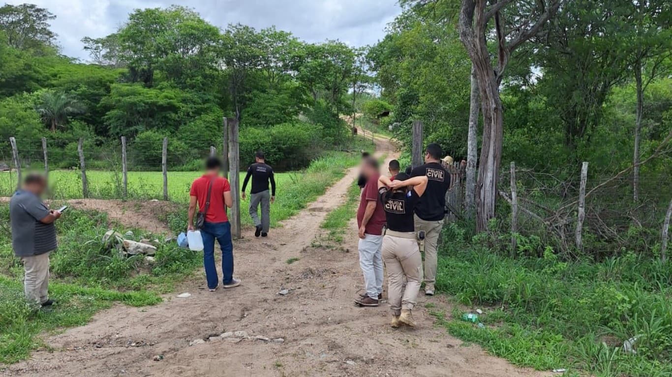 Operação da Compesa e Polícia Civil combate furto de água que prejudicava 32 mil pessoas no Agreste