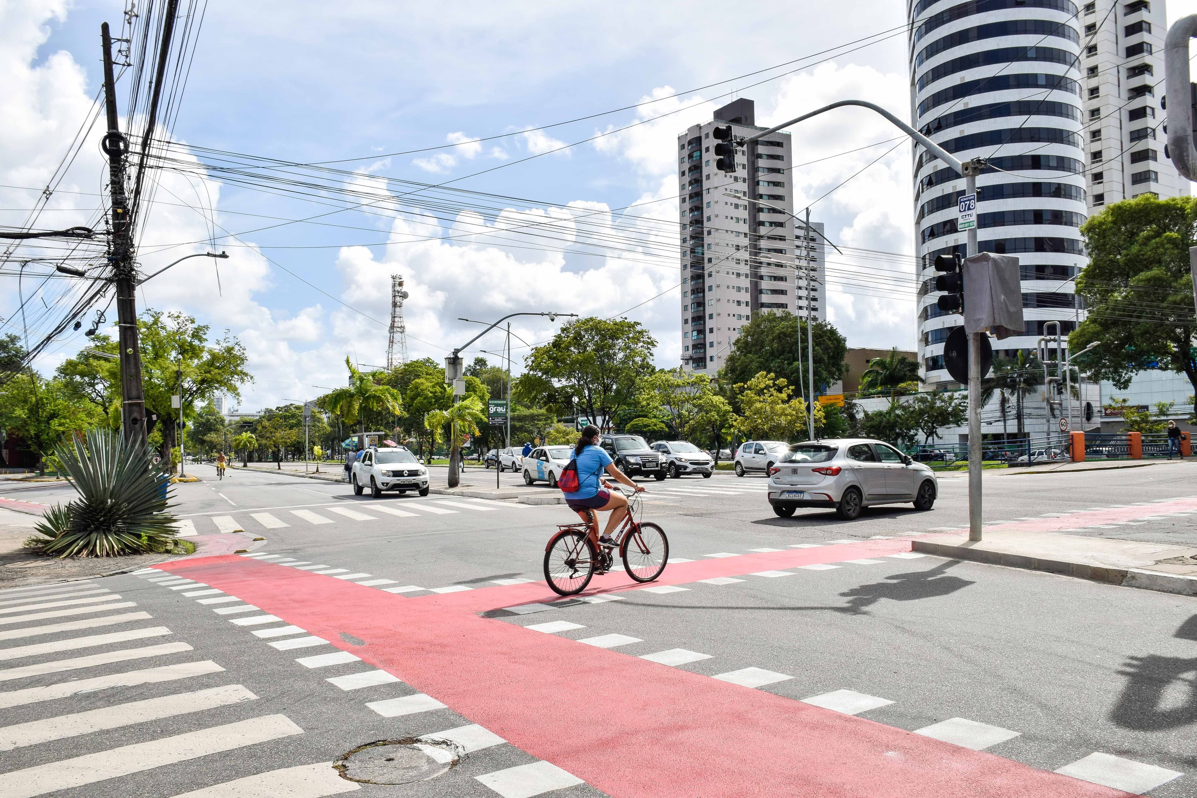 Uso de patinetes e bicicletas elétricas em ciclovias do Recife: confira as regras vigentes