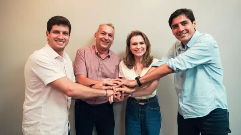 Marília Arraes amplia alianças e recebe apoio do prefeito de Caetés para o Senado