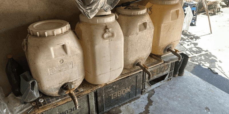 PRISÃO CHAVE: Polícia Civil Prende Suspeito de Adulterar Bebidas com Metanol em Lajedo; Duas Mortes Foram Registradas