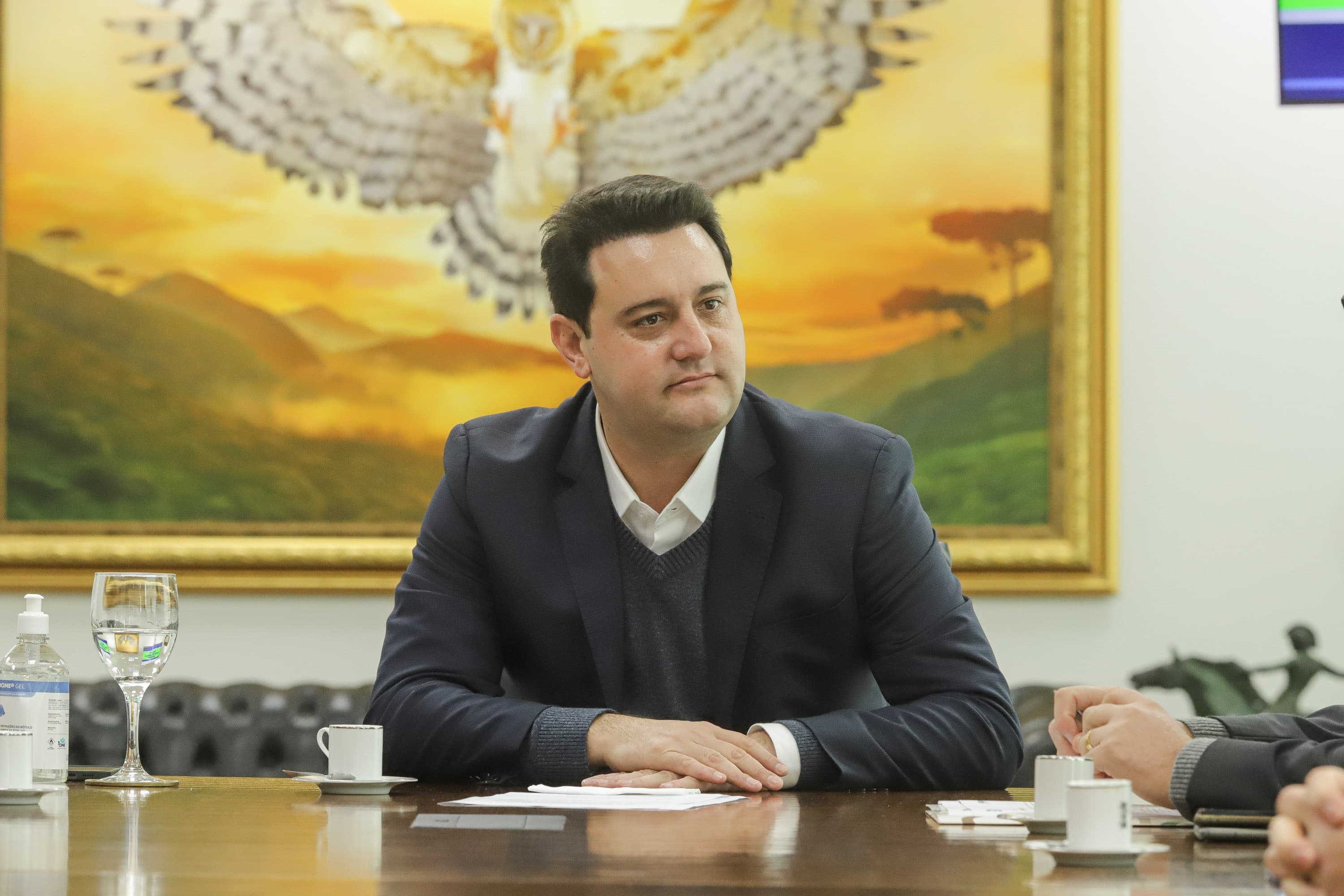 Cenário Político 2026: Ratinho Júnior formaliza apoio a Ronaldo Caiado na corrida presidencial