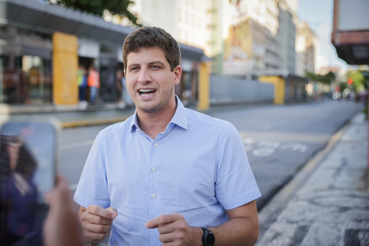 Prefeito João Campos denuncia suposta espionagem da Polícia Civil contra gestão do Recife