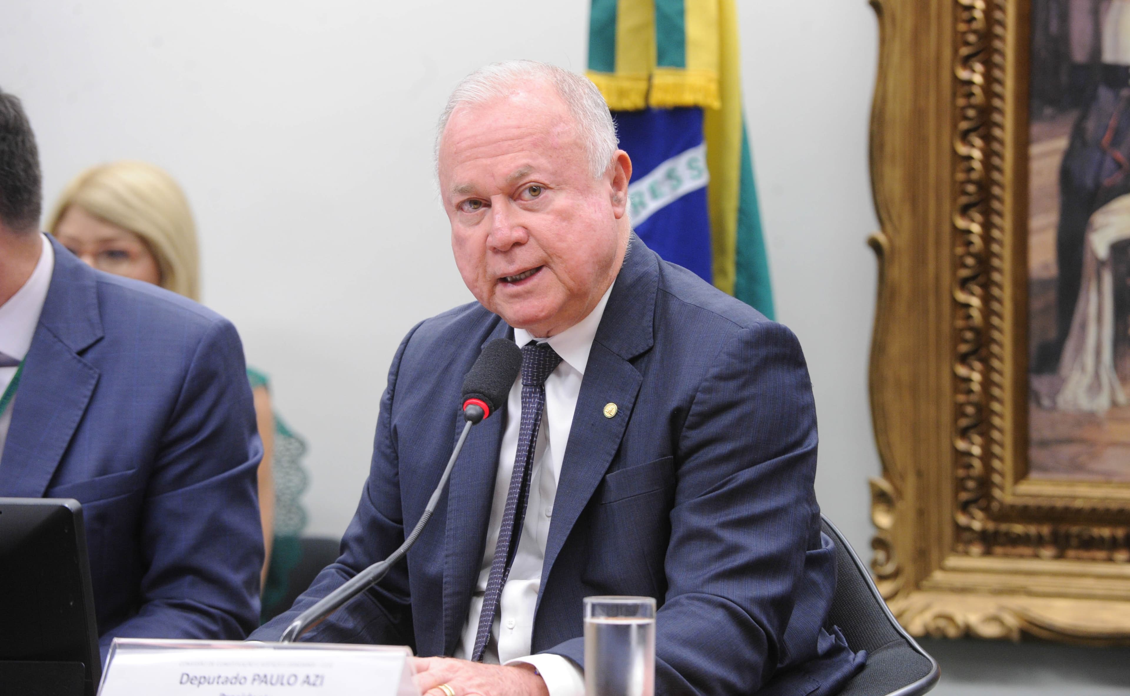 CCJ da Câmara adia votação de PECs que propõem redução da jornada de trabalho para 36 horas semanais