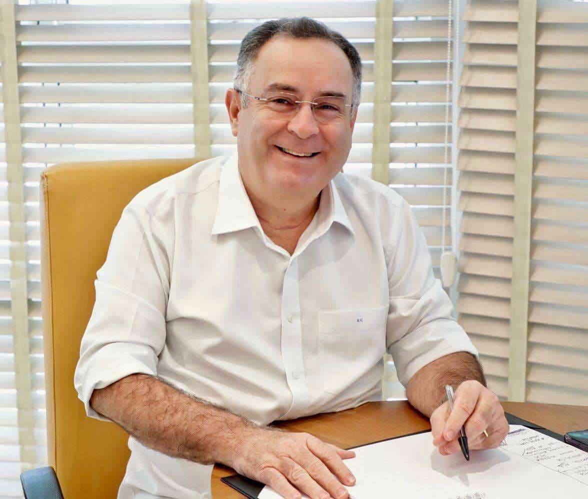 Zeca Cavalcanti celebra aprovação de projetos estratégicos para a educação e inclusão social em Arcoverde