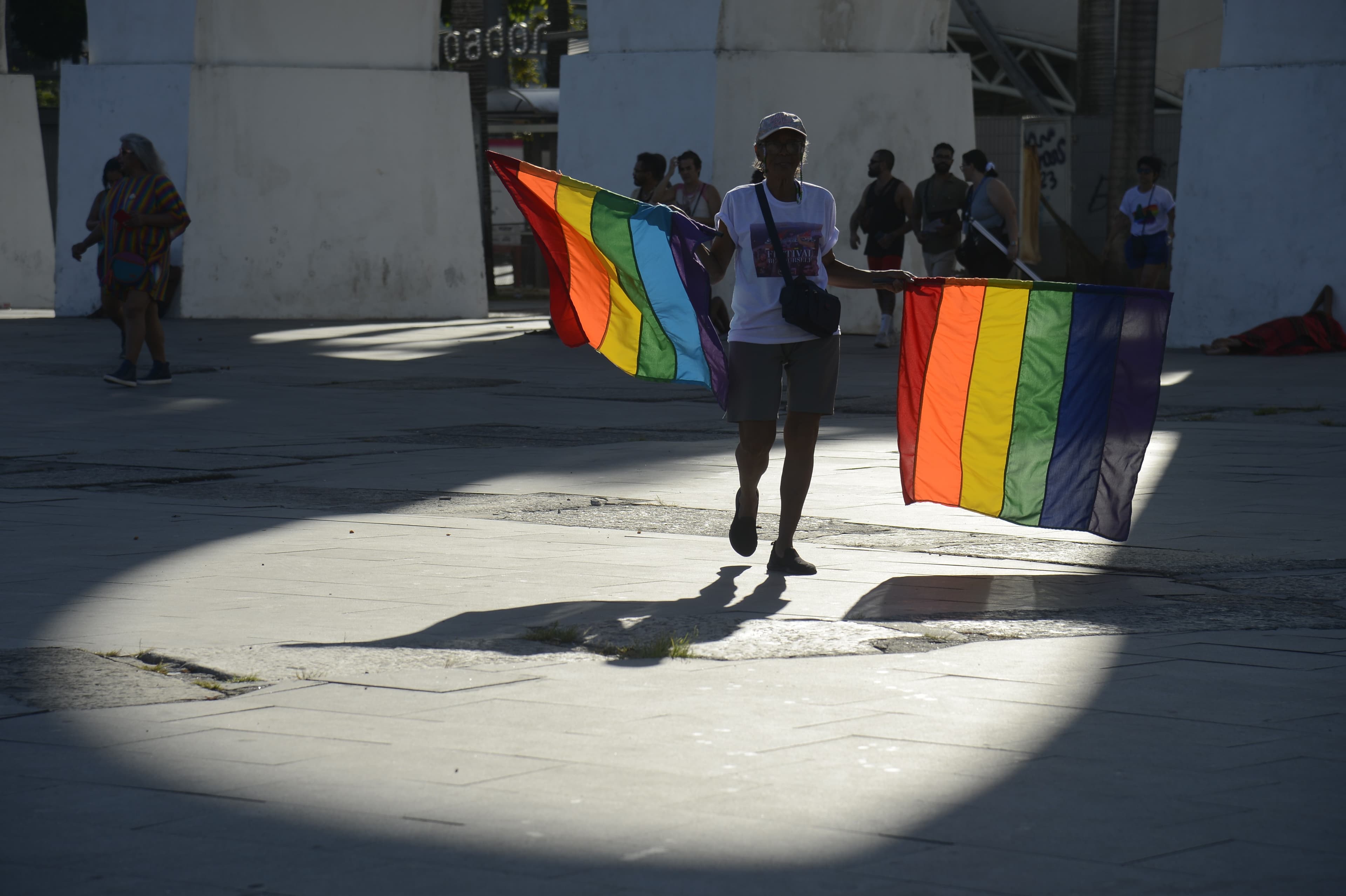 Estudo do Banco Mundial aponta que exclusão de pessoas LGBTQIA+ custa R$ 94,4 bilhões ao PIB brasileiro