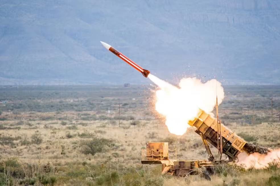 EUA posicionam mísseis Patriot em base no Catar em meio a tensões com o Irã