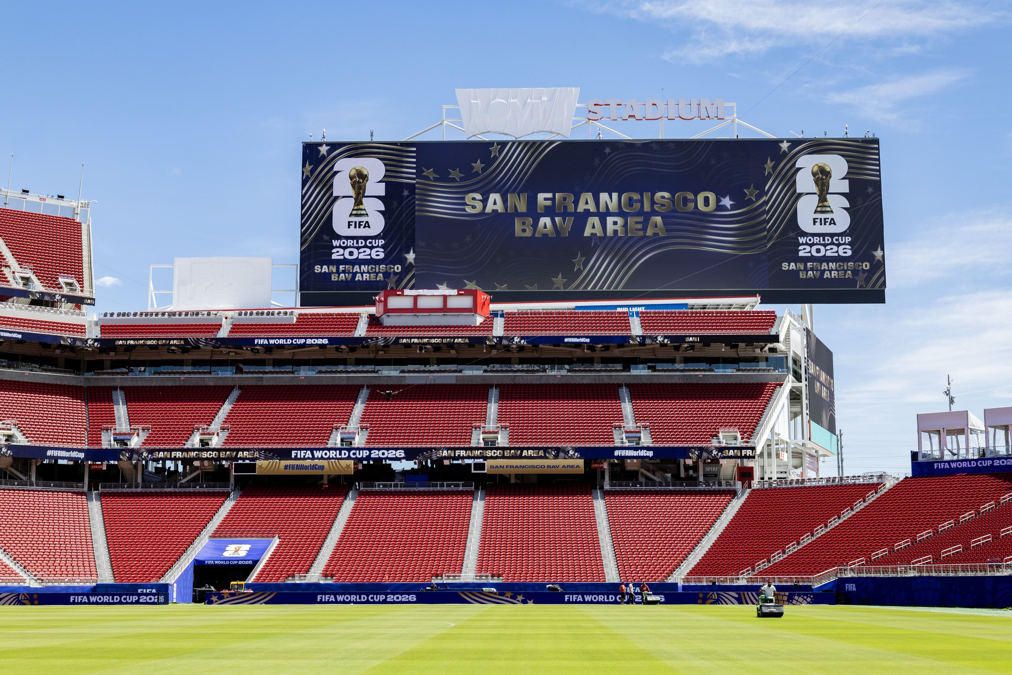 Levi's utiliza humor em estratégia de marketing após exigência da FIFA na Copa de 2026