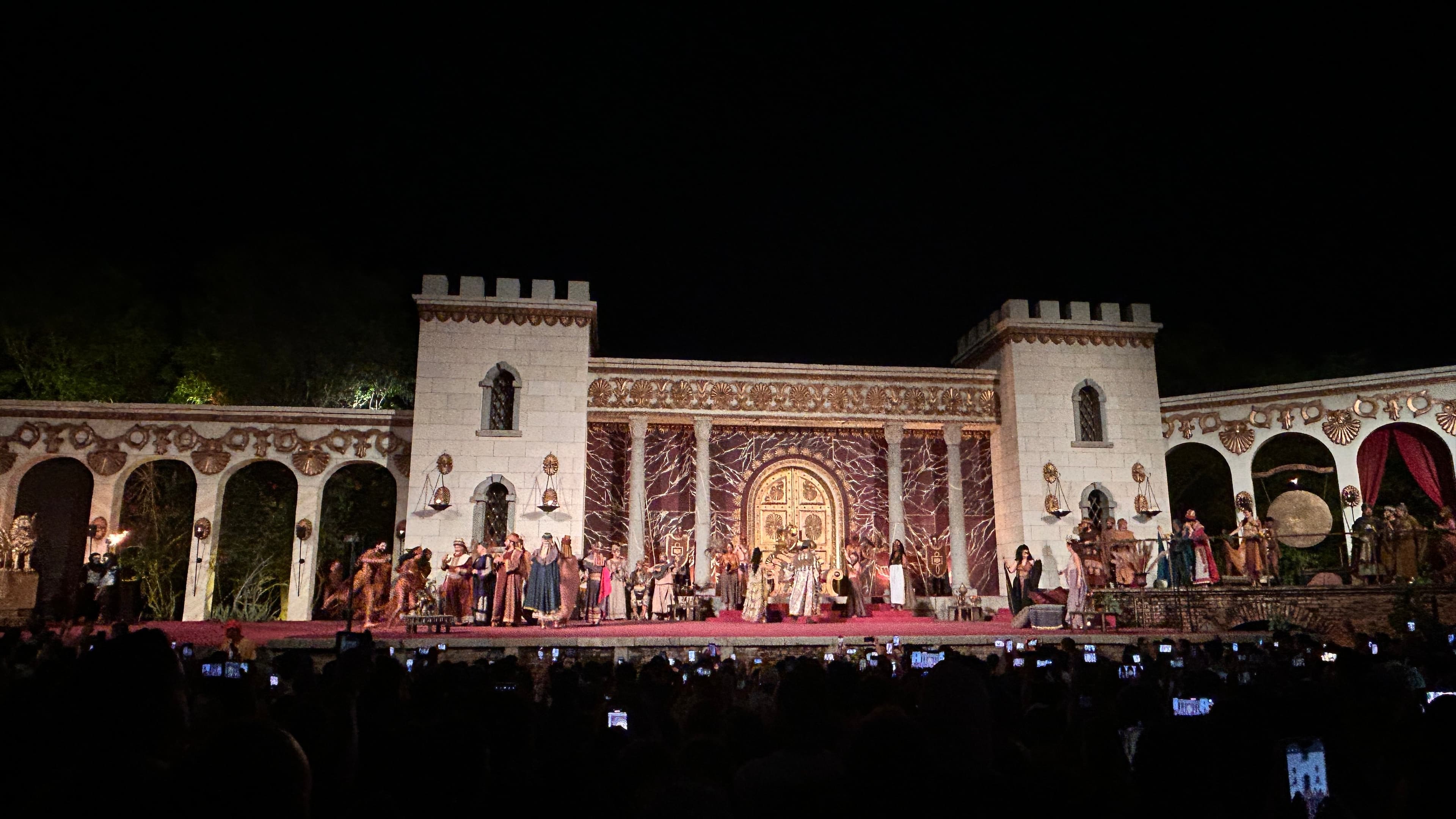 Paixão de Cristo em Nova Jerusalém: Uma Jornada Imersiva na Fé e na História