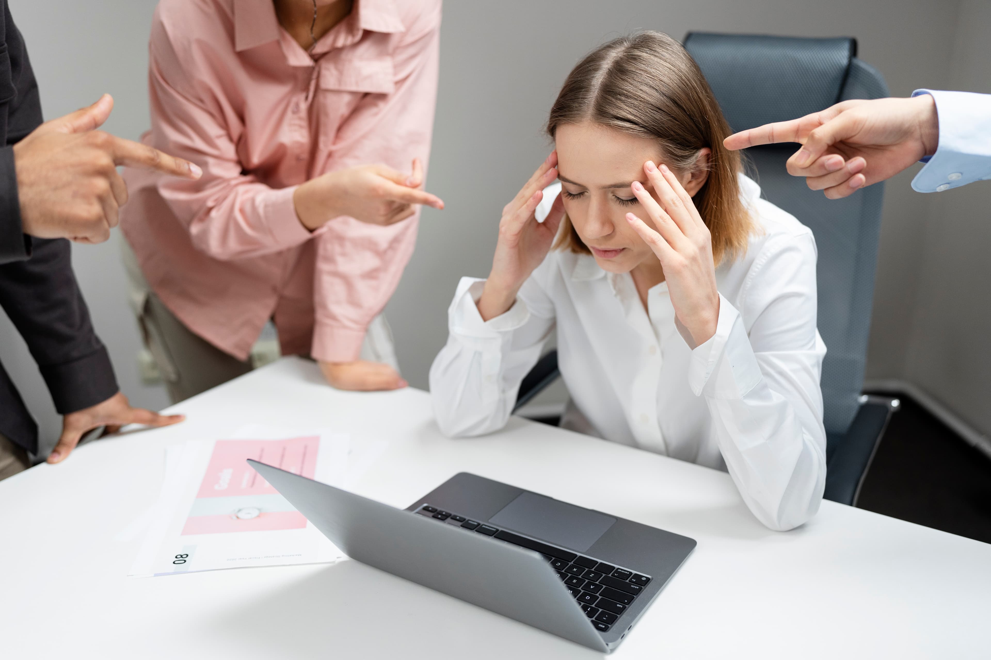 Nova regra da NR-1 entra em vigor e amplia proteção à saúde mental no ambiente de trabalho