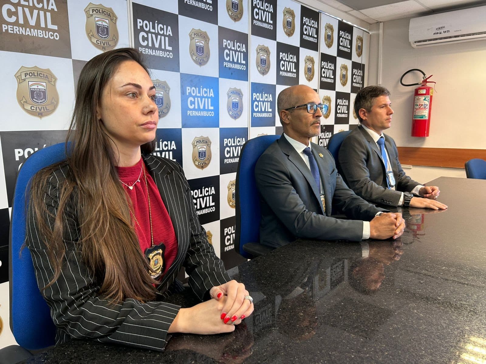 Adolescente de 15 anos é apreendido após tentativa de feminicídio contra ficante em Jaboatão
