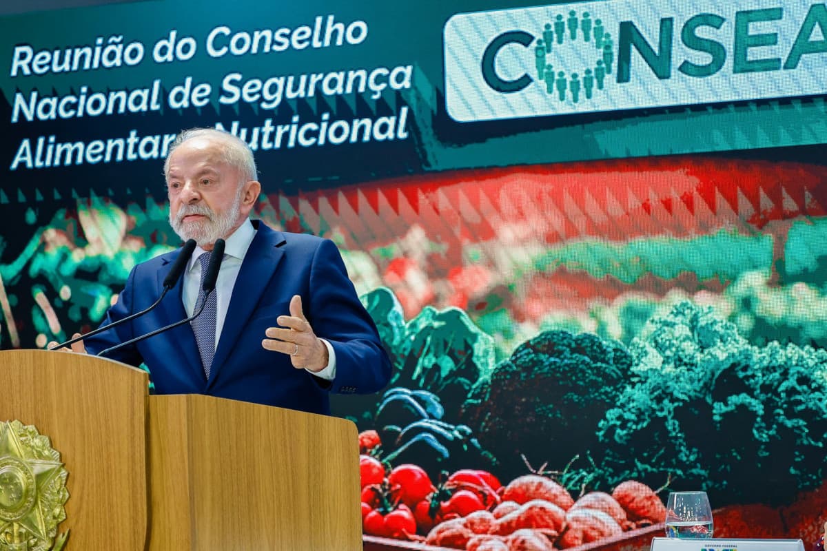 Lula sobre possível contato com Trump: “Um presidente não pode ficar se humilhando para outro”