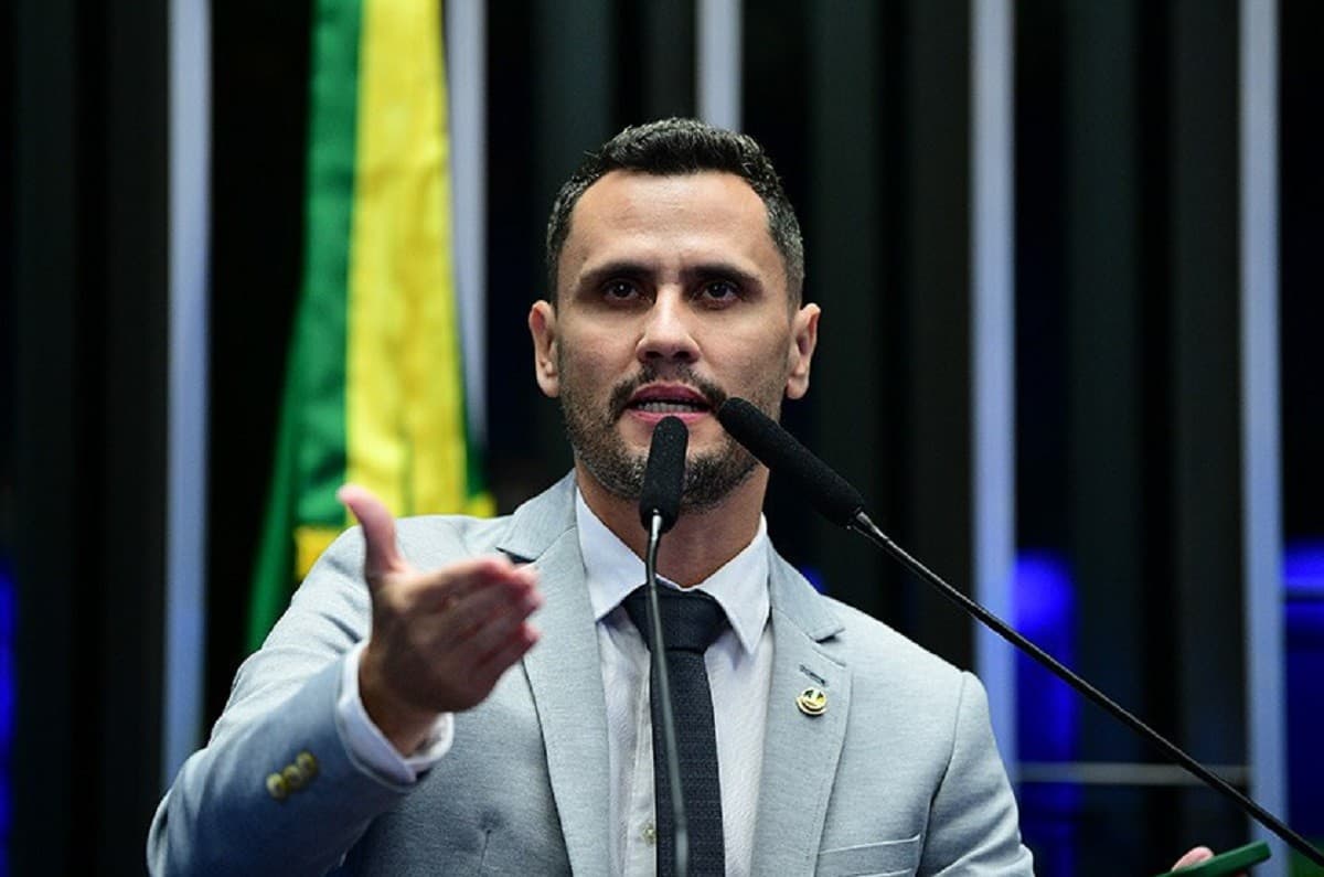 Crescimento de Cleitinho no cenário nacional movimenta bastidores do Republicanos
