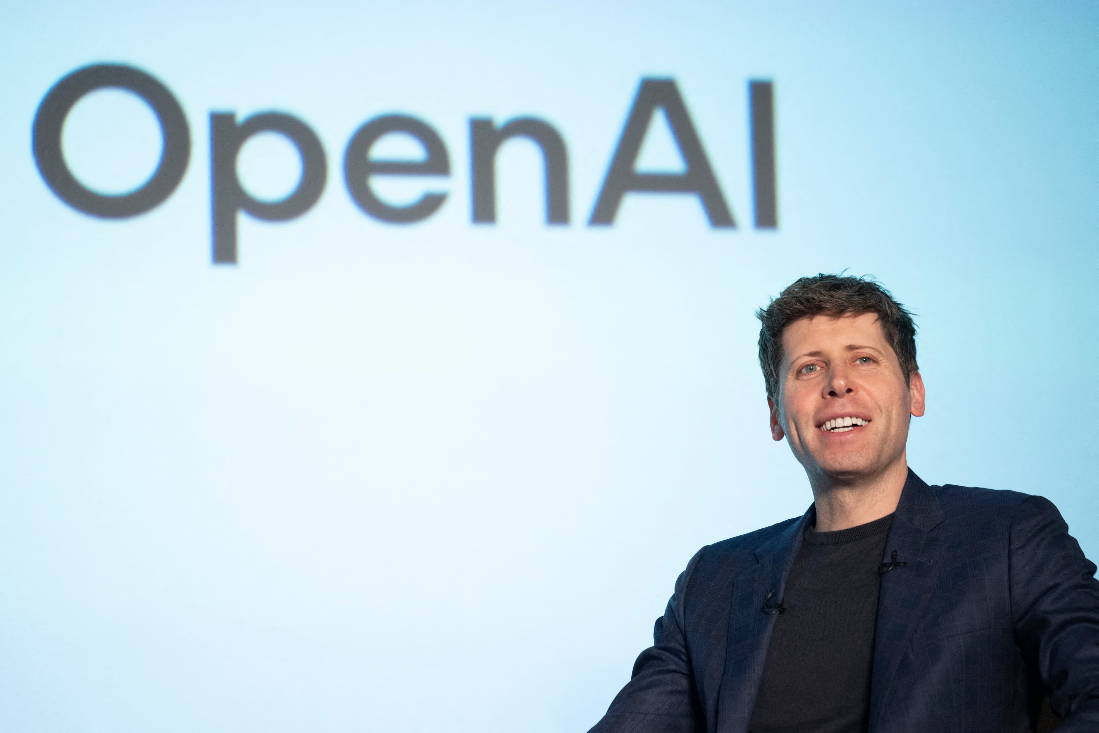 OpenAI e Sam Altman enfrentam processo judicial na Flórida por riscos a menores