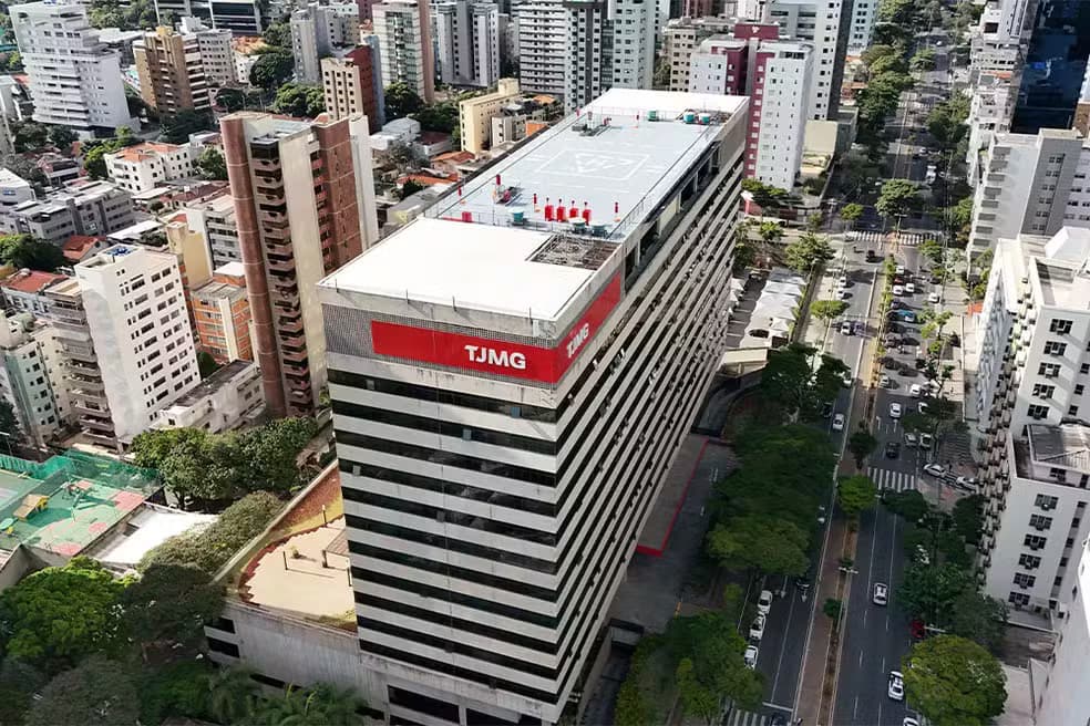 PF faz busca contra desembargador do TJMG e CNJ determina afastamento do cargo