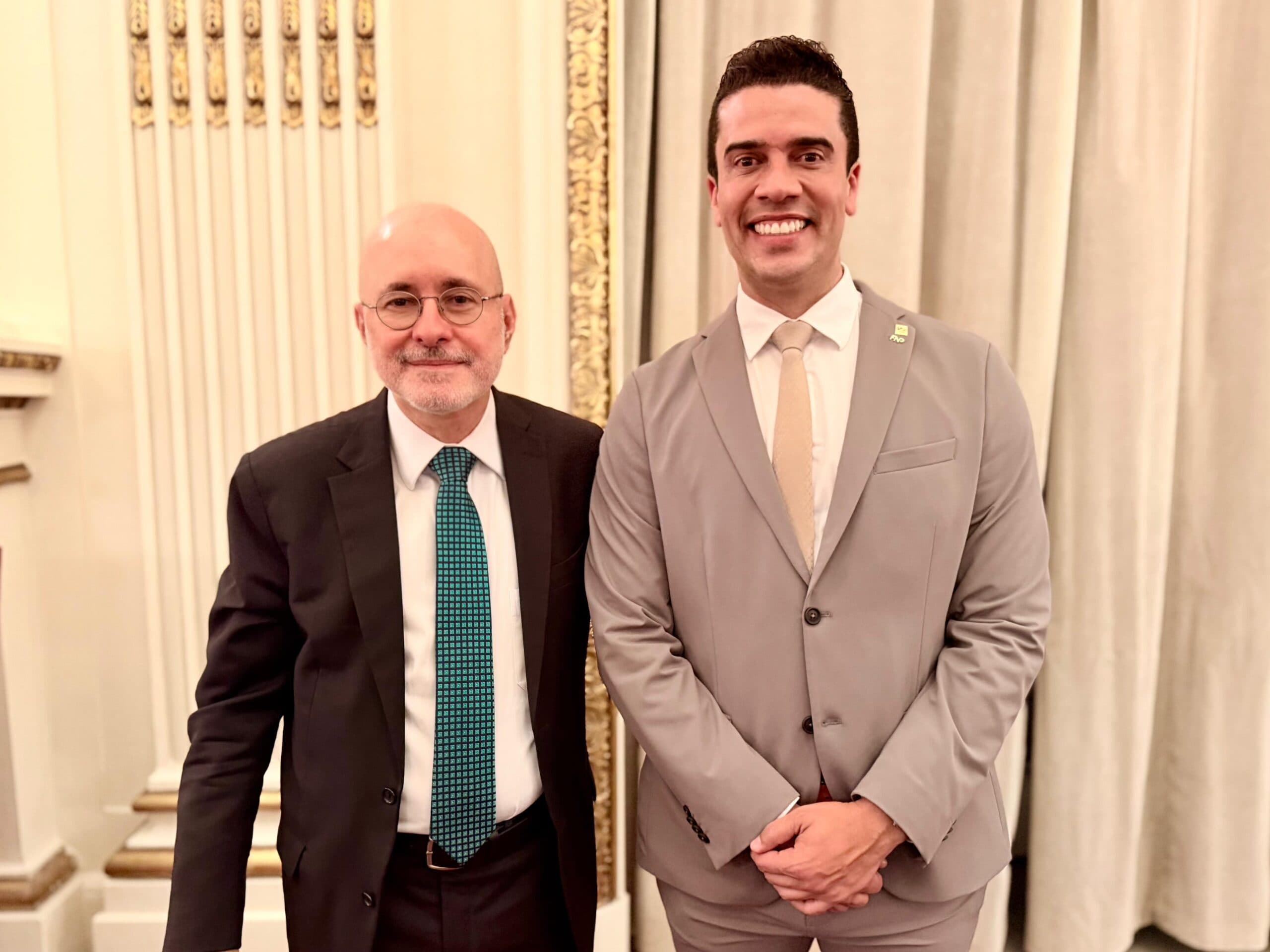 Prefeito de Caruaru participa da posse da nova Mesa Diretora do TJPE para o biênio 2026/2028